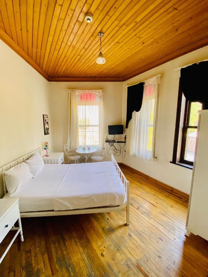 Pastor Historical Apart-Hotel The Gulf Of Izmir Eksteriør billede